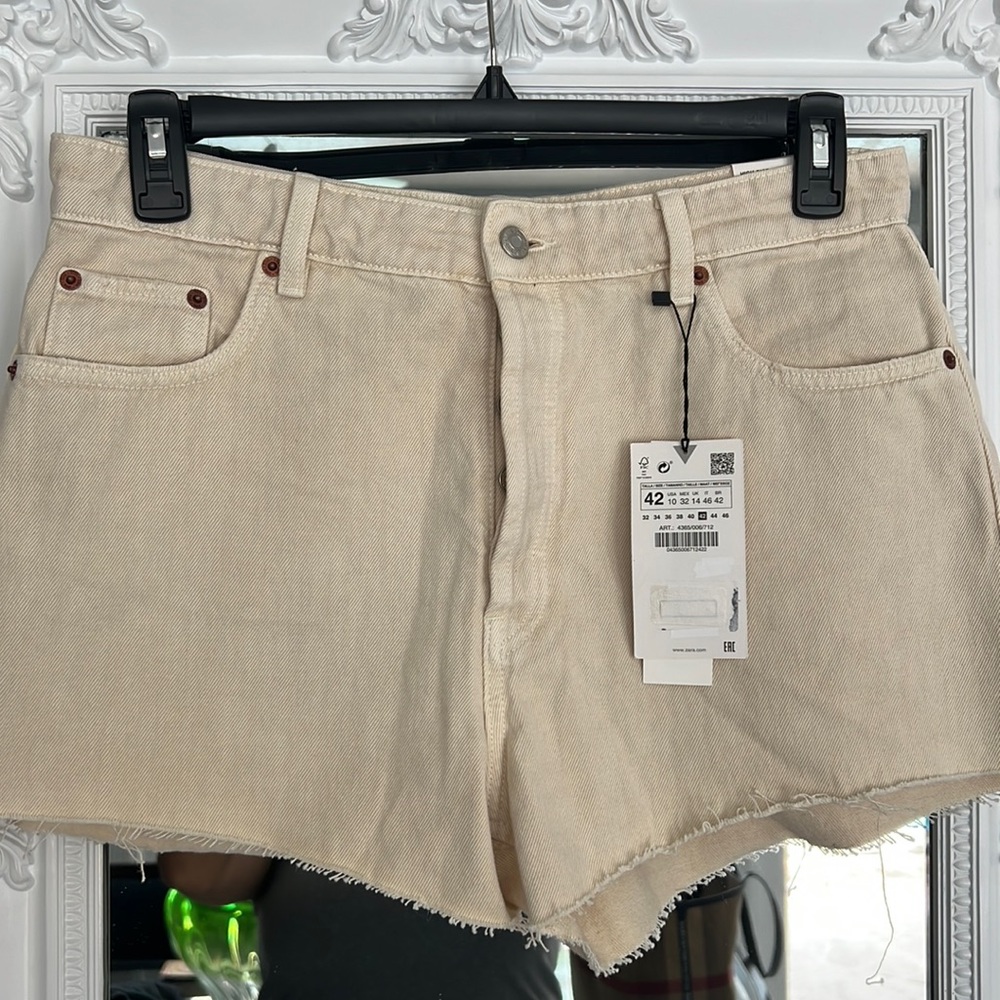 Zara NWT High Rise size 10 shorts
